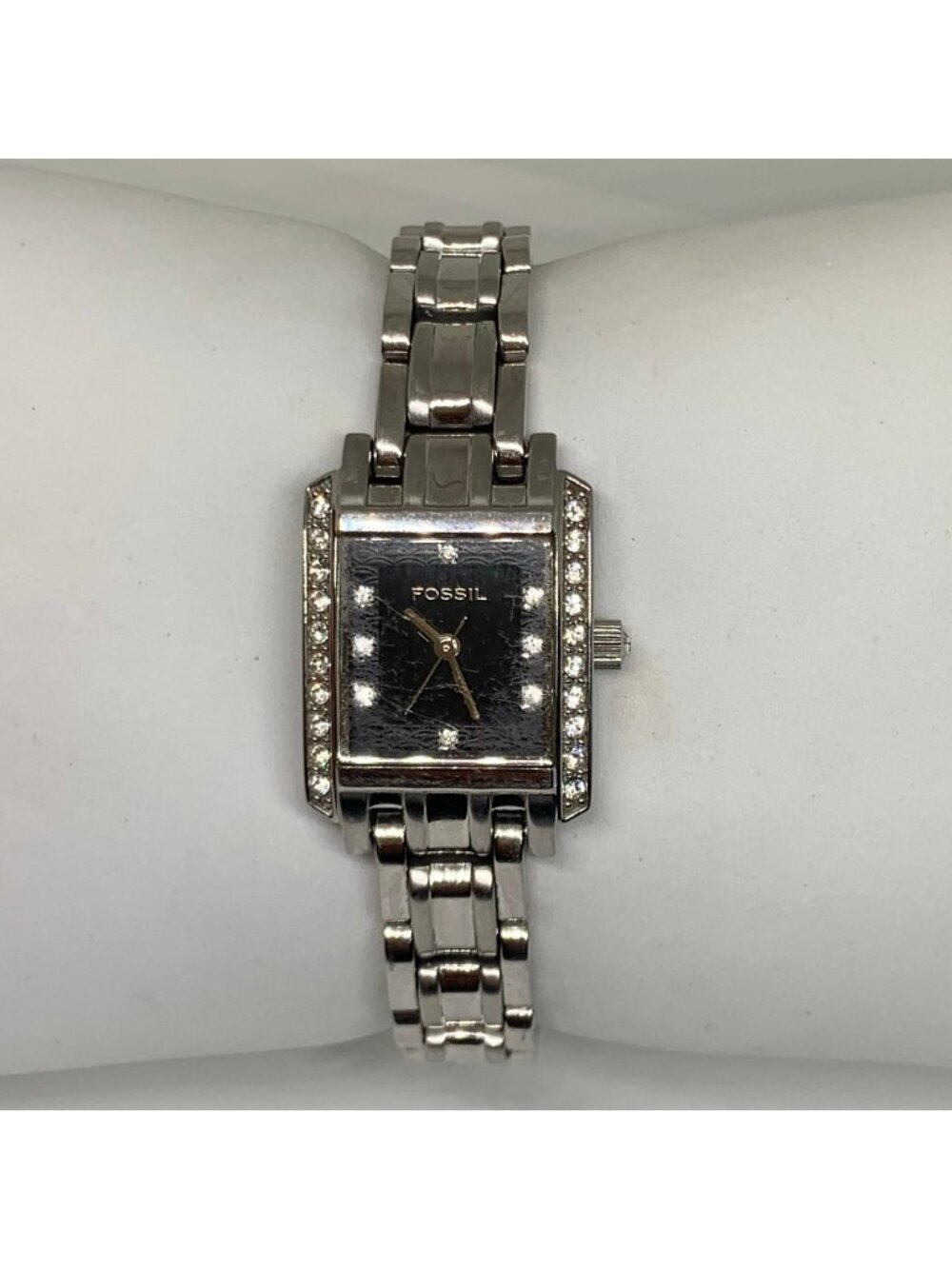 Fossil women’s watch silver tone Es2127 black dial 20mm up to 6.5” running